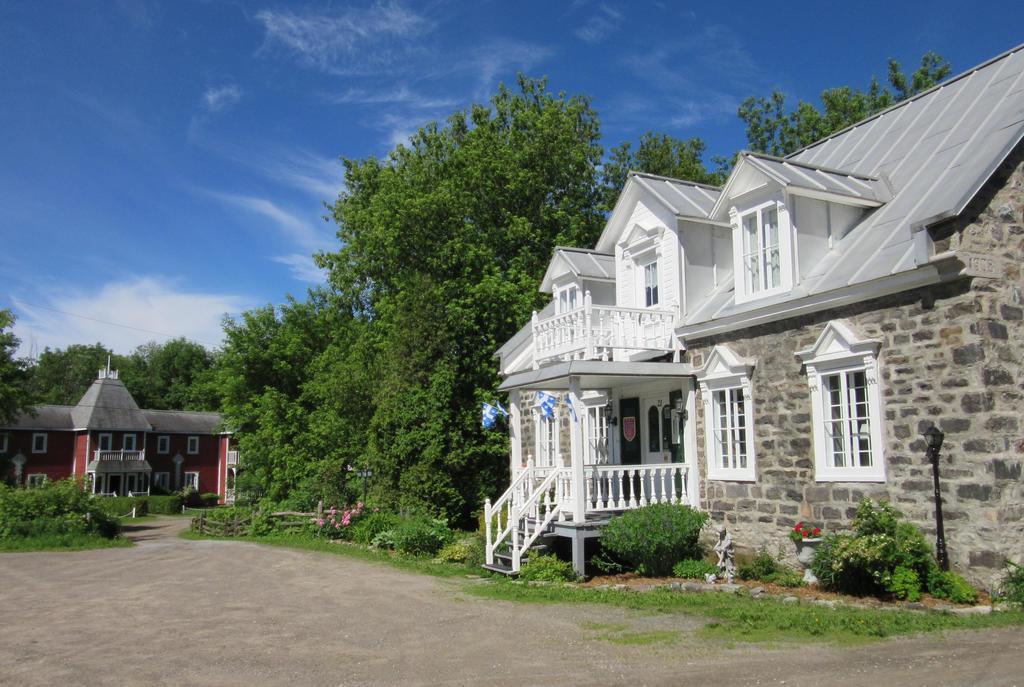 Auberge Du Manoir Dauth Sainte-Anne-de-la-Pérade Dış mekan fotoğraf